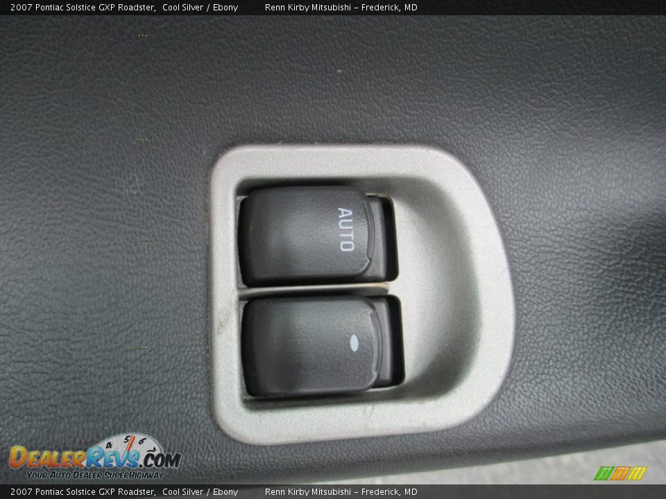 2007 Pontiac Solstice GXP Roadster Cool Silver / Ebony Photo #10