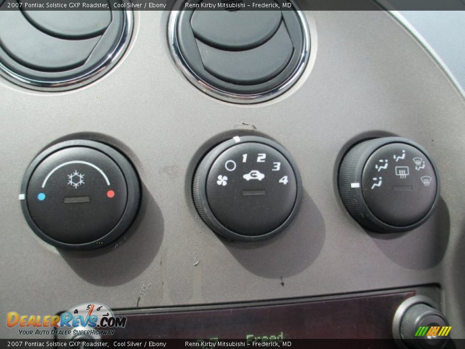 2007 Pontiac Solstice GXP Roadster Cool Silver / Ebony Photo #21