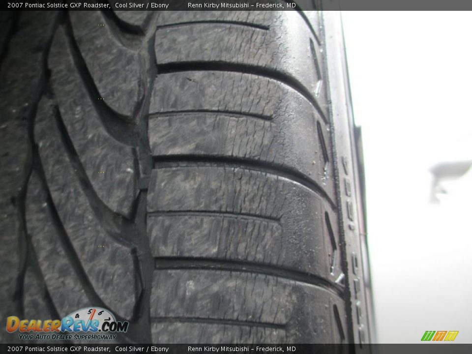 2007 Pontiac Solstice GXP Roadster Cool Silver / Ebony Photo #28