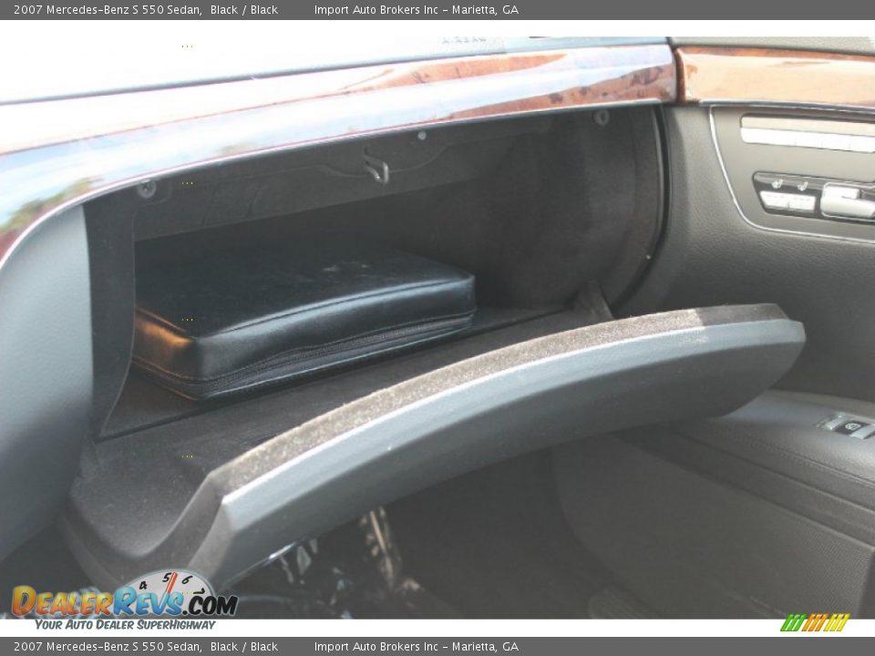 2007 Mercedes-Benz S 550 Sedan Black / Black Photo #28