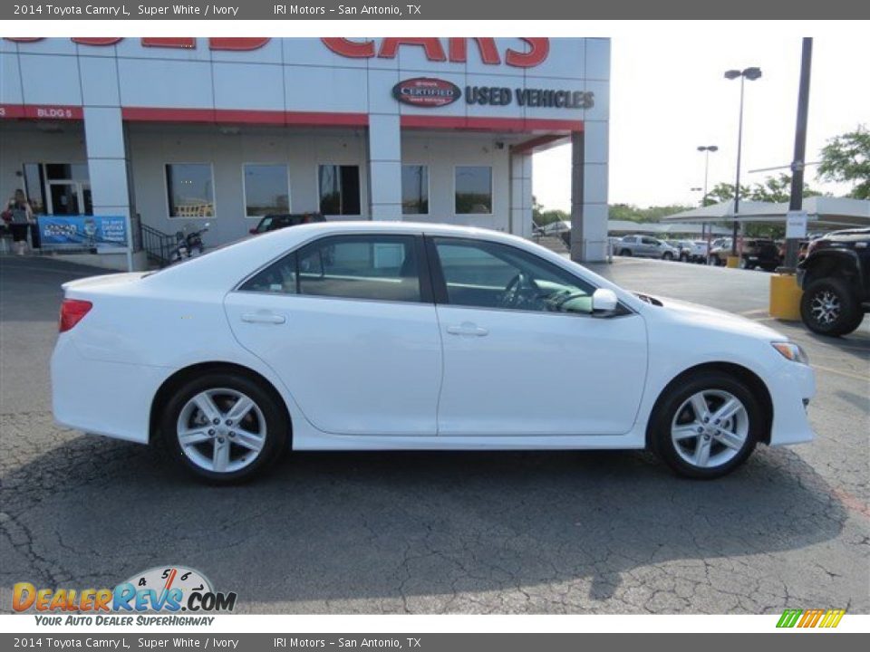 2014 Toyota Camry L Super White / Ivory Photo #8
