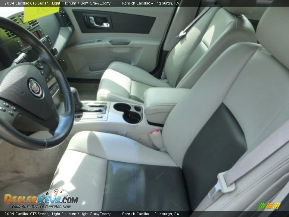 2004 Cadillac CTS Sedan Light Platinum / Light Gray/Ebony Photo #4