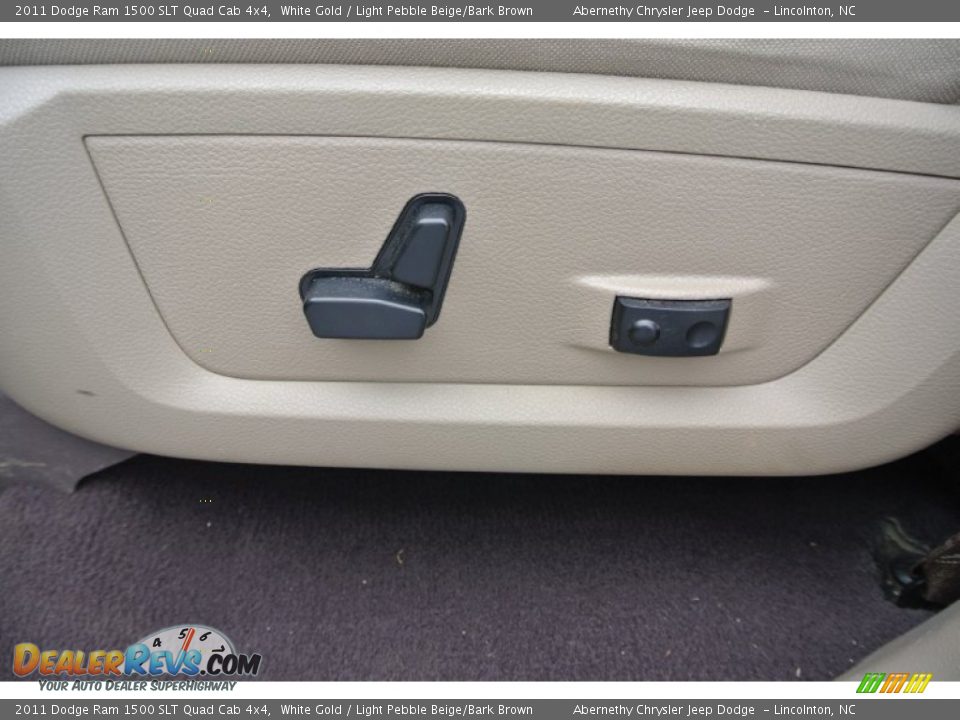 2011 Dodge Ram 1500 SLT Quad Cab 4x4 White Gold / Light Pebble Beige/Bark Brown Photo #9