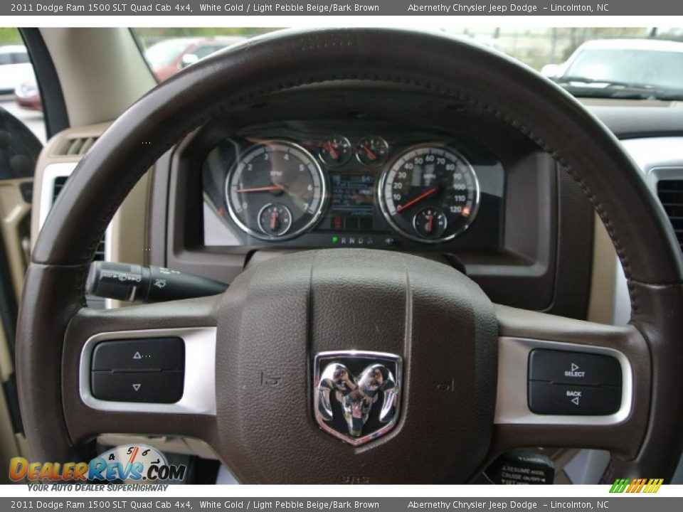 2011 Dodge Ram 1500 SLT Quad Cab 4x4 White Gold / Light Pebble Beige/Bark Brown Photo #19