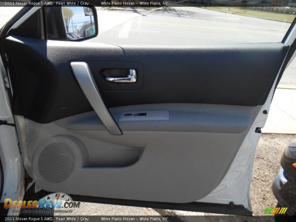 2011 Nissan Rogue S AWD Pearl White / Gray Photo #9