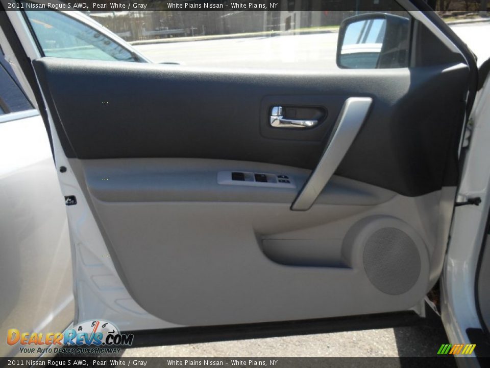 2011 Nissan Rogue S AWD Pearl White / Gray Photo #11