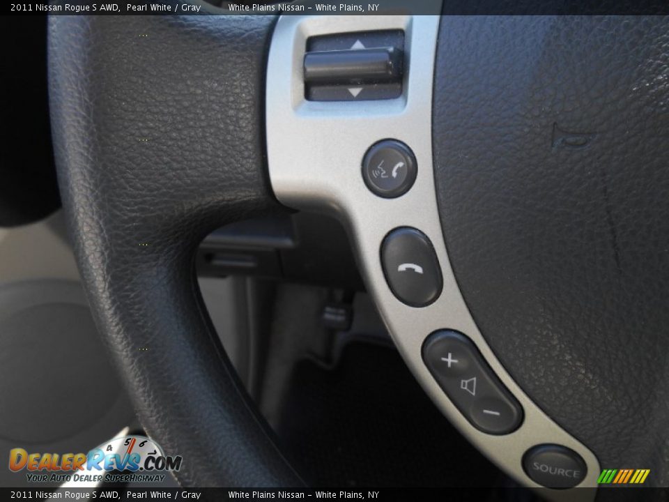 2011 Nissan Rogue S AWD Pearl White / Gray Photo #17
