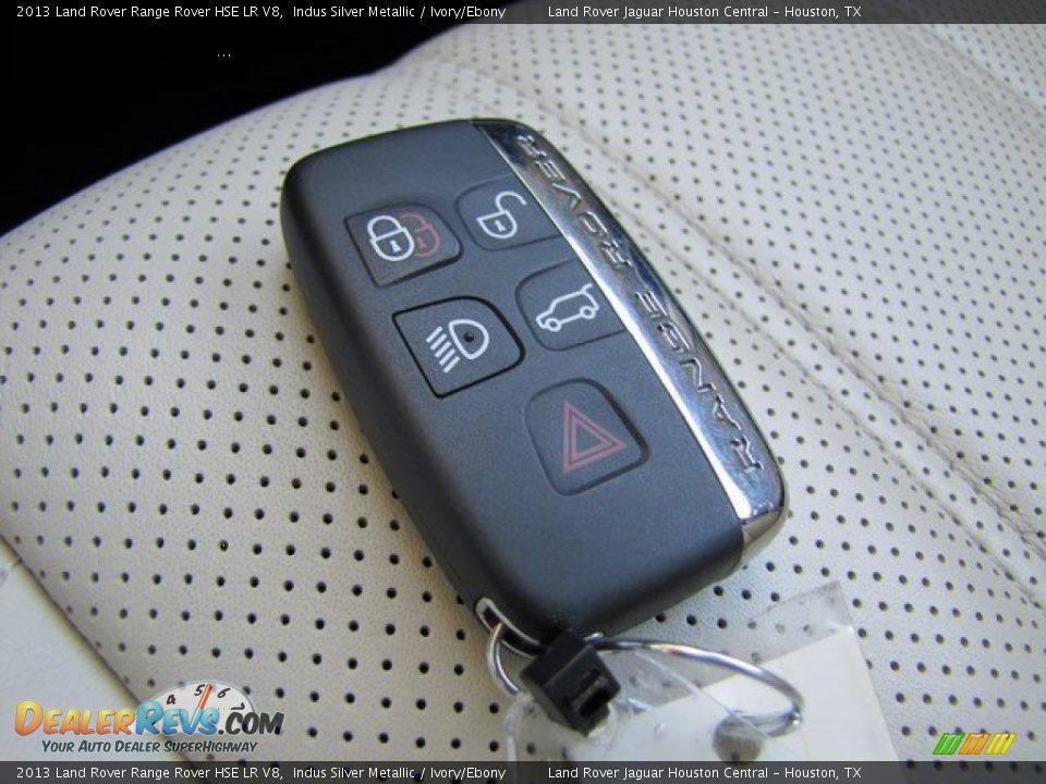 Keys of 2013 Land Rover Range Rover HSE LR V8 Photo #27