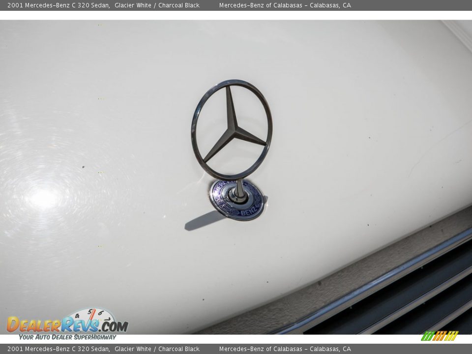 2001 Mercedes-Benz C 320 Sedan Glacier White / Charcoal Black Photo #28