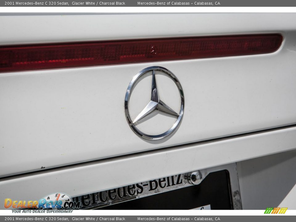2001 Mercedes-Benz C 320 Sedan Glacier White / Charcoal Black Photo #30