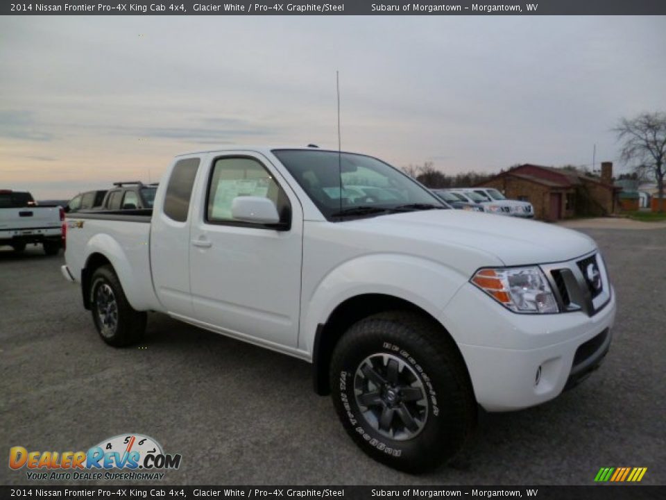 Front 3/4 View of 2014 Nissan Frontier Pro-4X King Cab 4x4 Photo #1