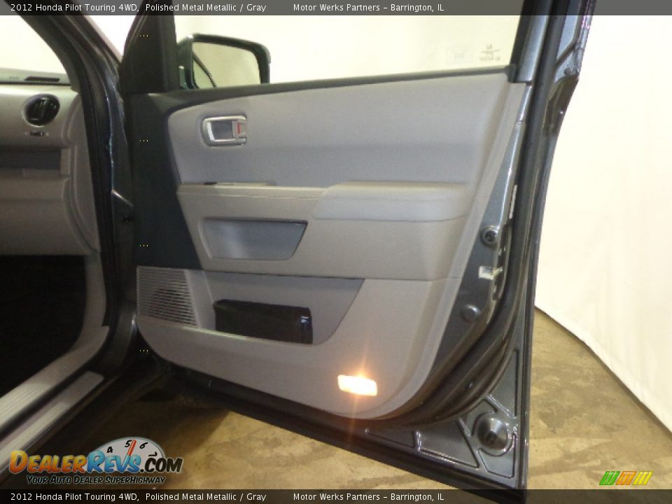 2012 Honda Pilot Touring 4WD Polished Metal Metallic / Gray Photo #32