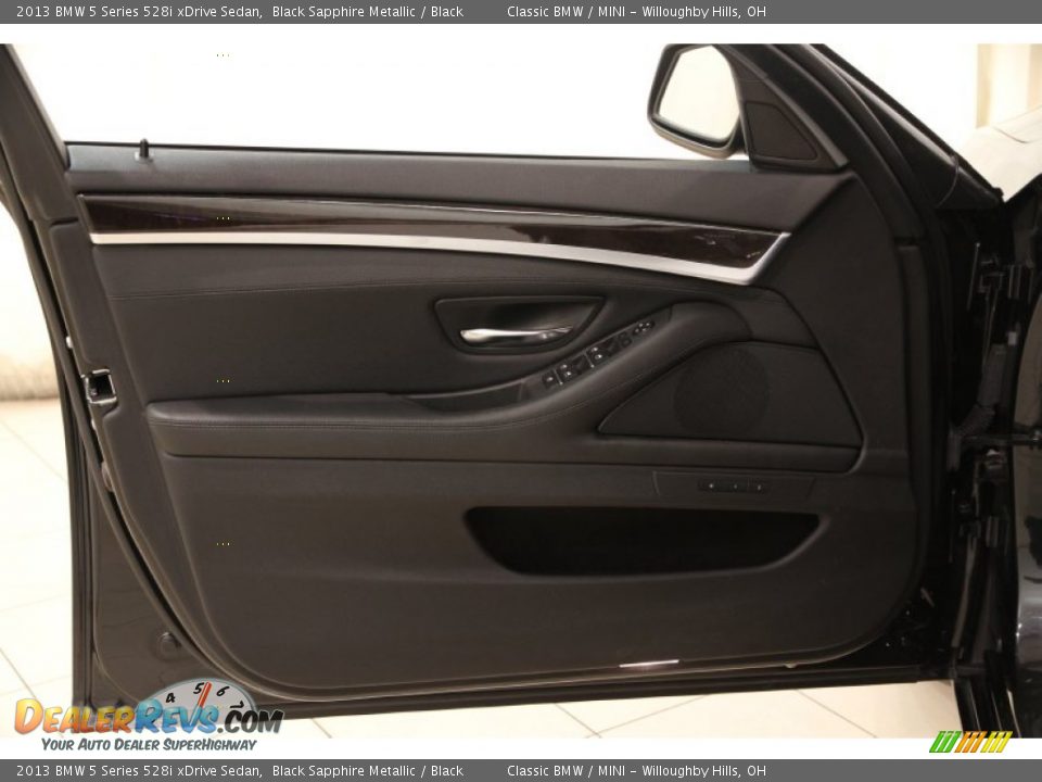 2013 BMW 5 Series 528i xDrive Sedan Black Sapphire Metallic / Black Photo #5