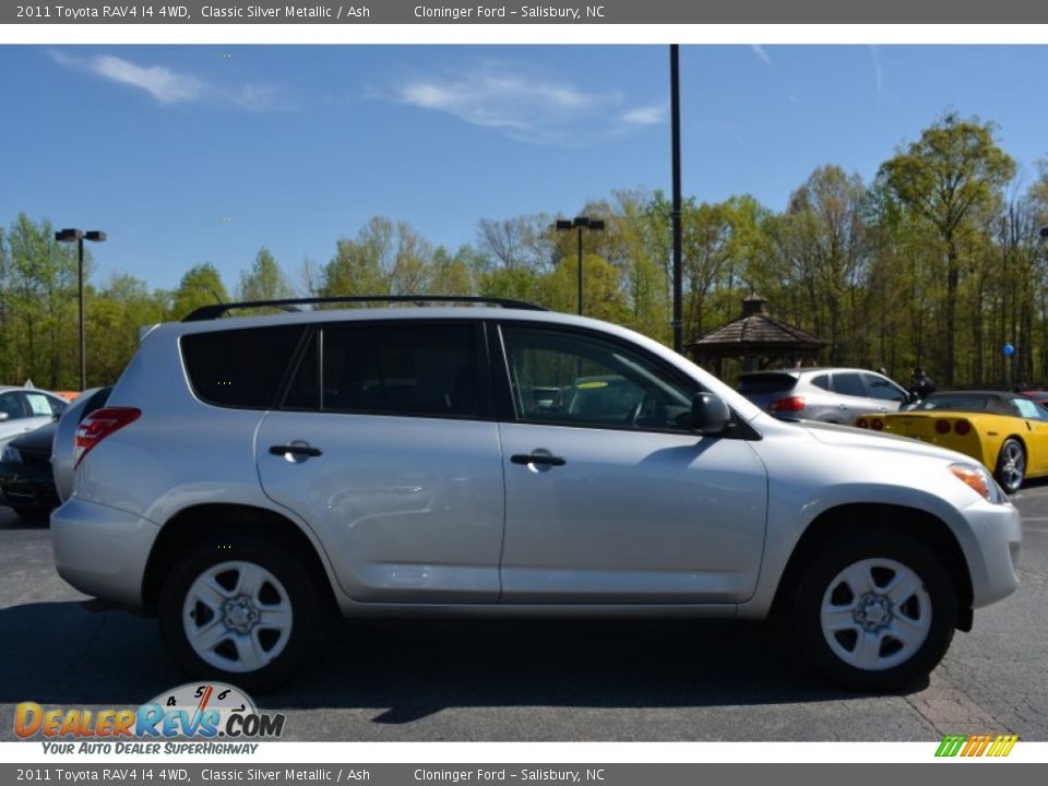 2011 Toyota RAV4 I4 4WD Classic Silver Metallic / Ash Photo #2