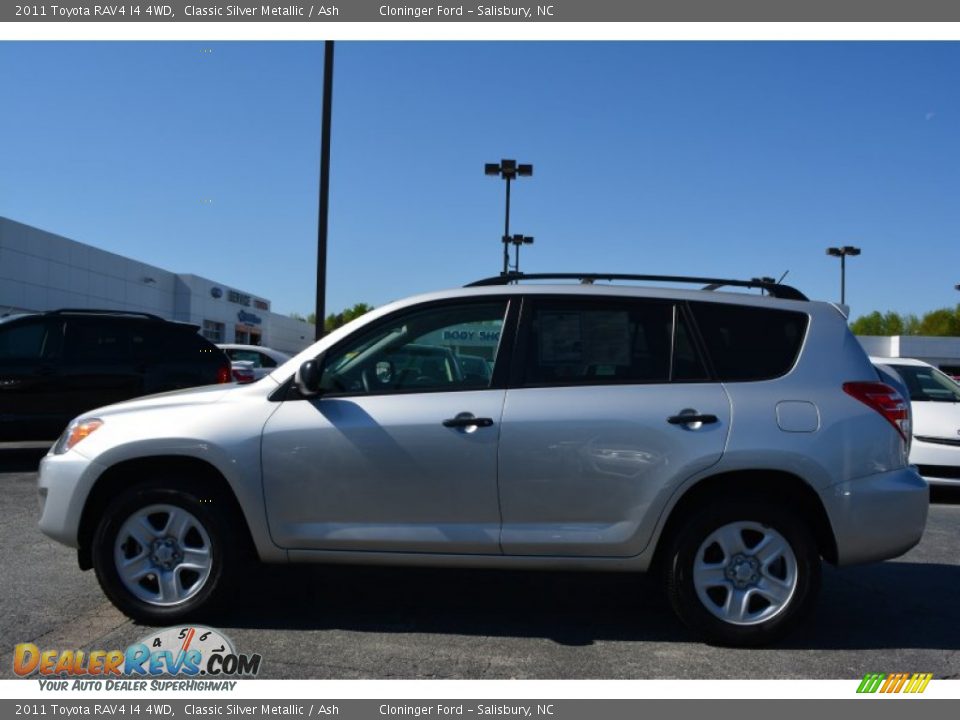 2011 Toyota RAV4 I4 4WD Classic Silver Metallic / Ash Photo #6