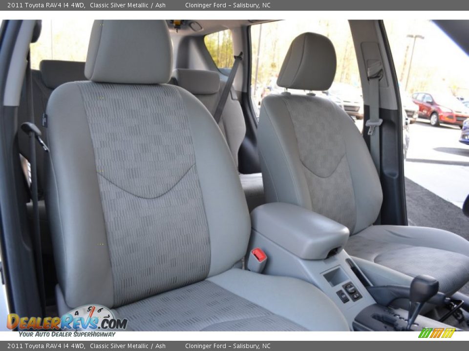 2011 Toyota RAV4 I4 4WD Classic Silver Metallic / Ash Photo #15