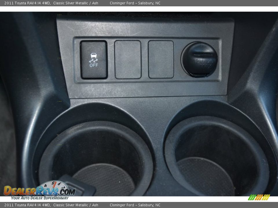 2011 Toyota RAV4 I4 4WD Classic Silver Metallic / Ash Photo #21