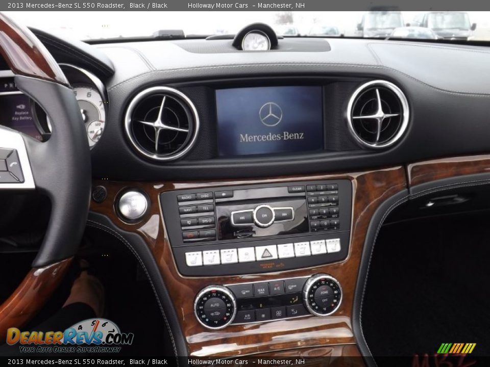 Controls of 2013 Mercedes-Benz SL 550 Roadster Photo #10