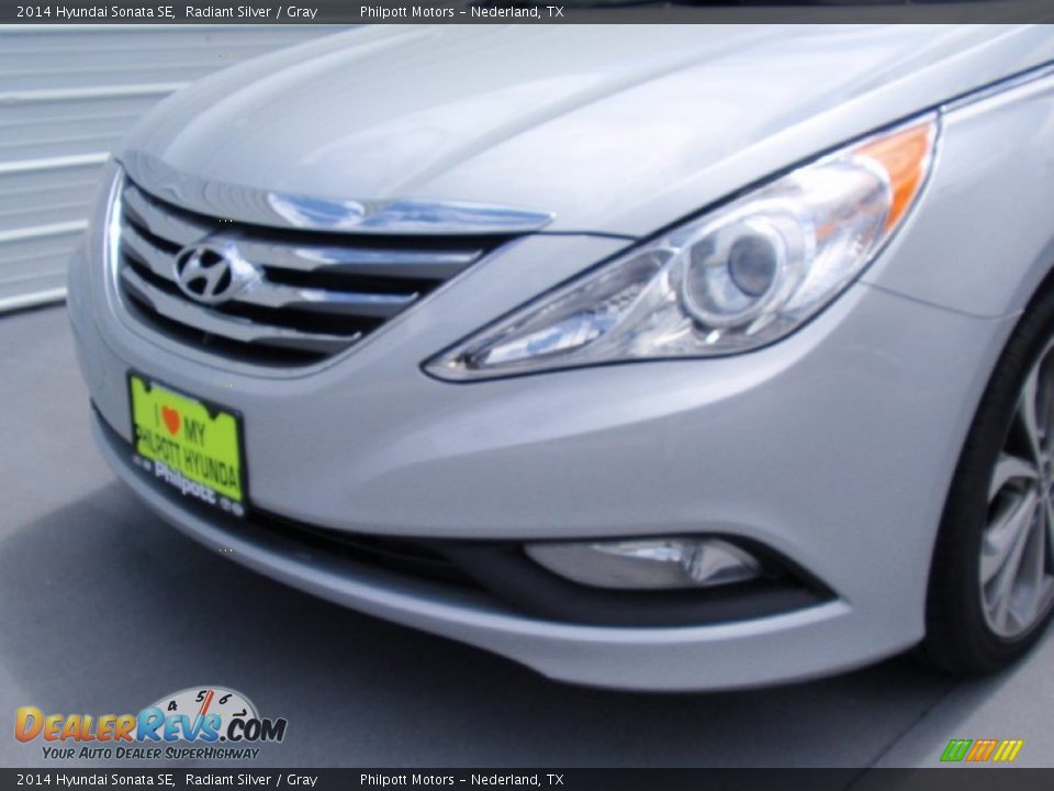2014 Hyundai Sonata SE Radiant Silver / Gray Photo #12