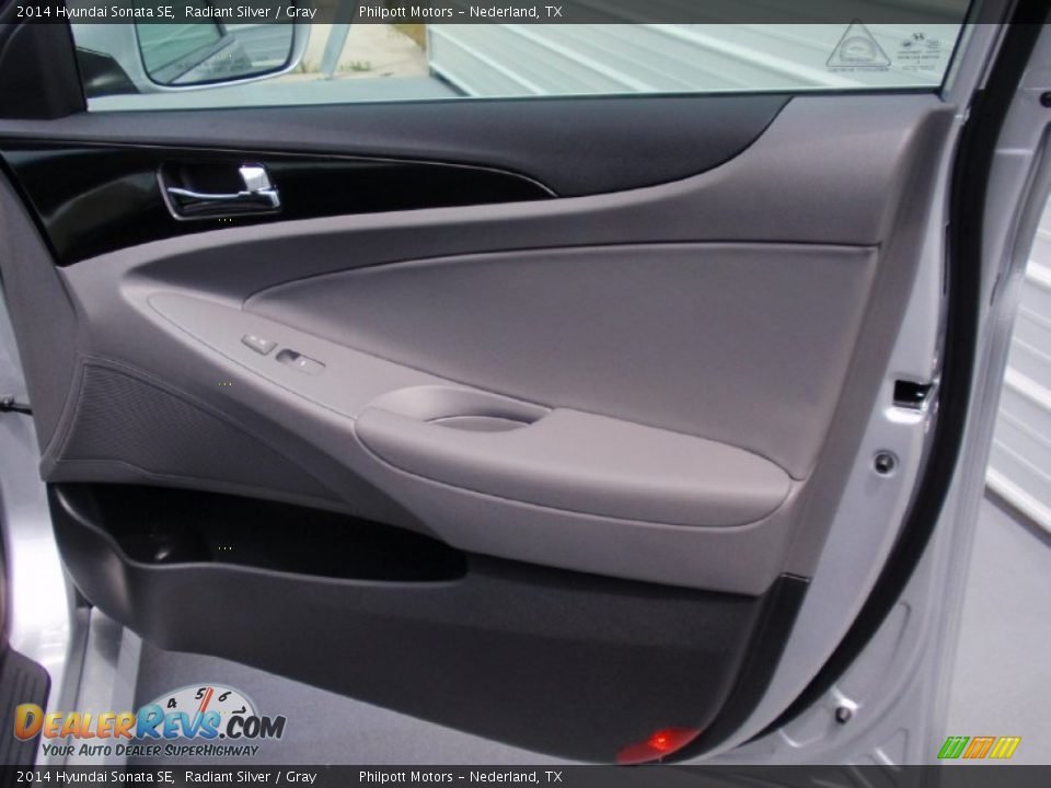 2014 Hyundai Sonata SE Radiant Silver / Gray Photo #17