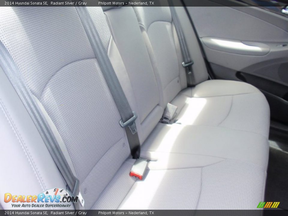 2014 Hyundai Sonata SE Radiant Silver / Gray Photo #22