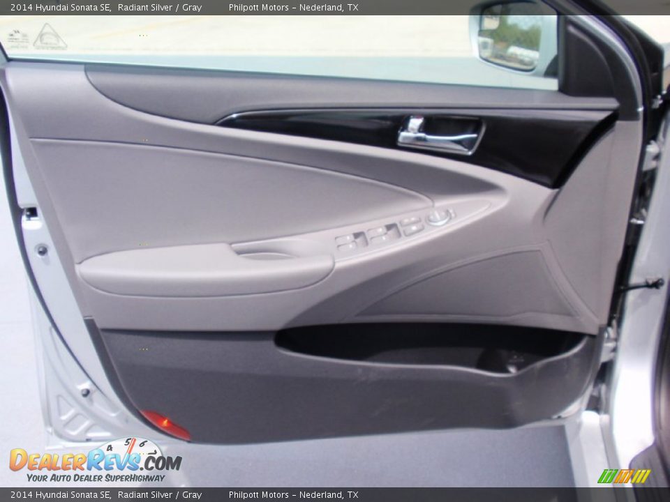 2014 Hyundai Sonata SE Radiant Silver / Gray Photo #24