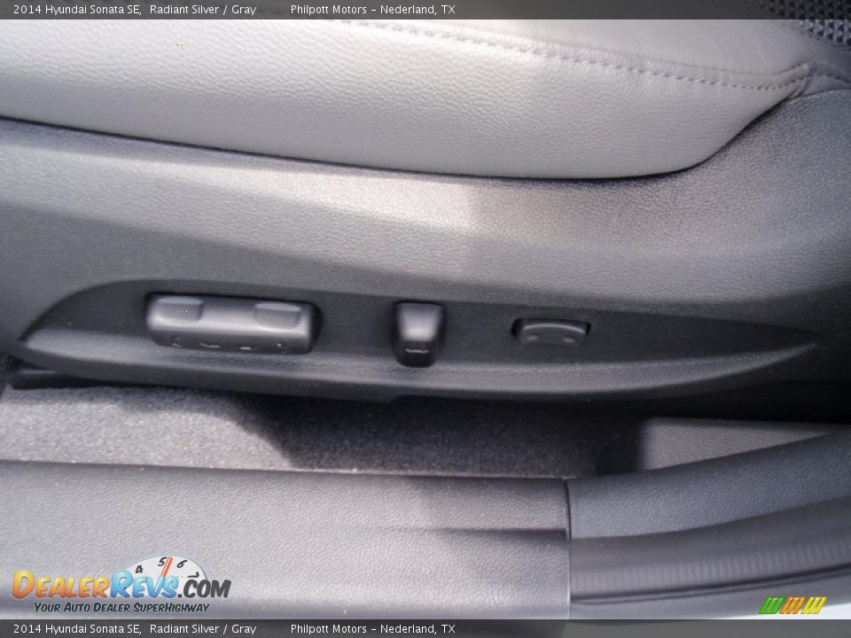 2014 Hyundai Sonata SE Radiant Silver / Gray Photo #28