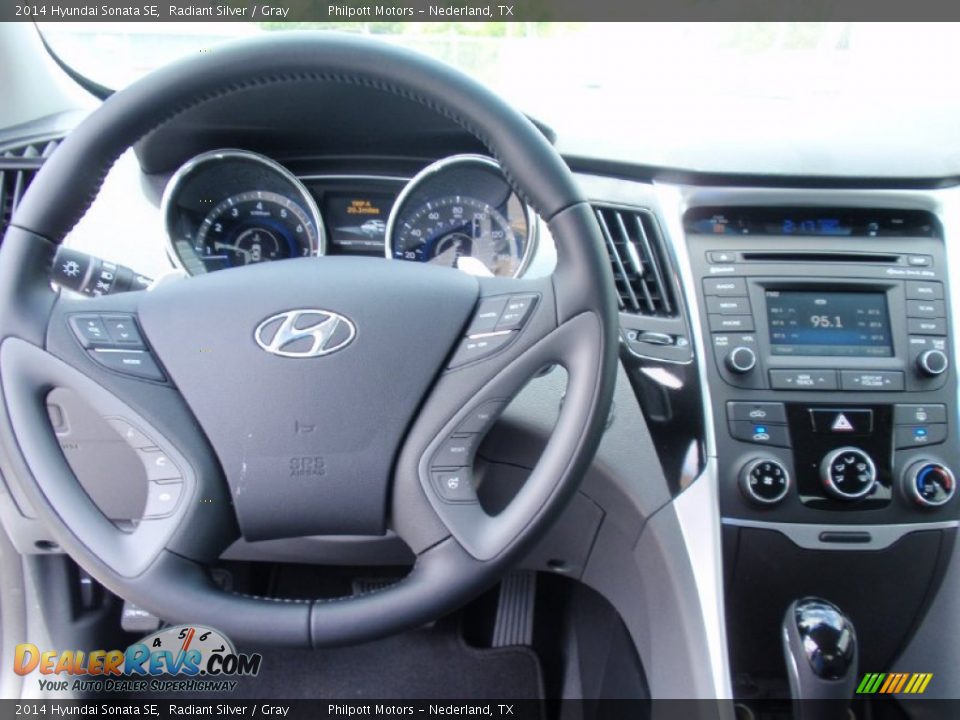 2014 Hyundai Sonata SE Radiant Silver / Gray Photo #29