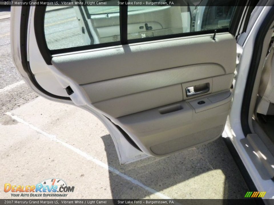 2007 Mercury Grand Marquis LS Vibrant White / Light Camel Photo #13