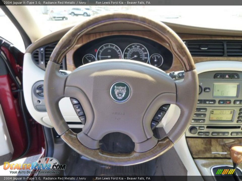 2004 Jaguar X-Type 3.0 Steering Wheel Photo #18