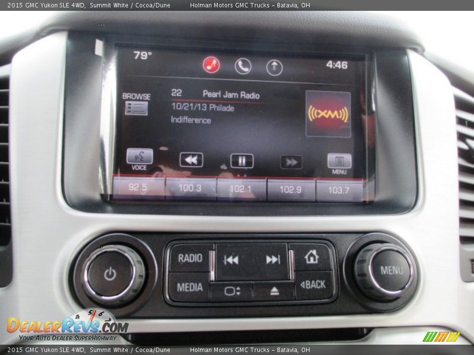 Controls of 2015 GMC Yukon SLE 4WD Photo #8