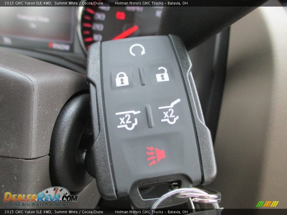 Keys of 2015 GMC Yukon SLE 4WD Photo #13