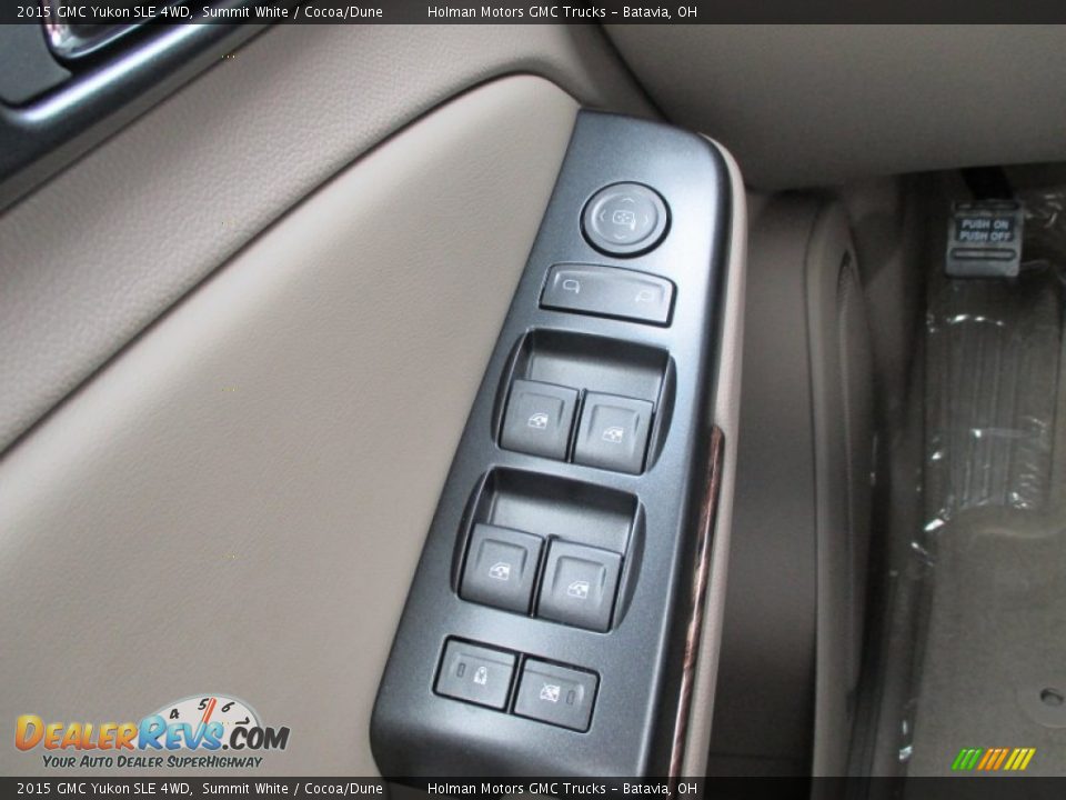 Controls of 2015 GMC Yukon SLE 4WD Photo #17