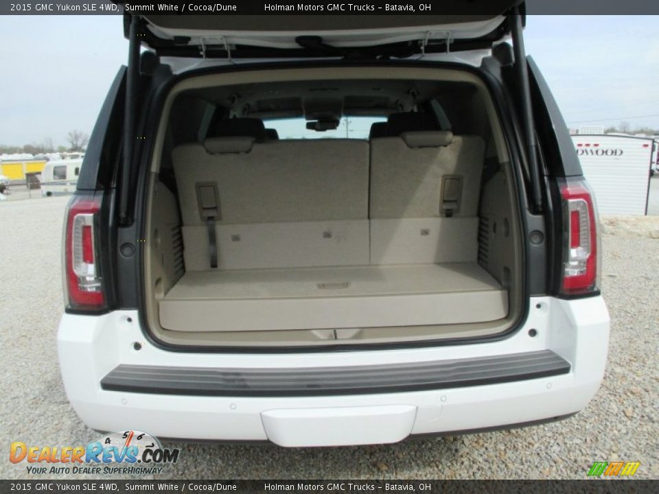 2015 GMC Yukon SLE 4WD Trunk Photo #26