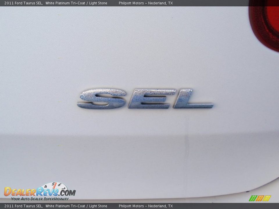 2011 Ford Taurus SEL White Platinum Tri-Coat / Light Stone Photo #19