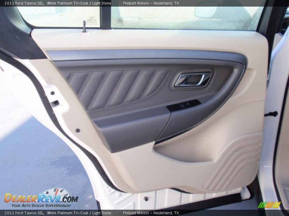 2011 Ford Taurus SEL White Platinum Tri-Coat / Light Stone Photo #30