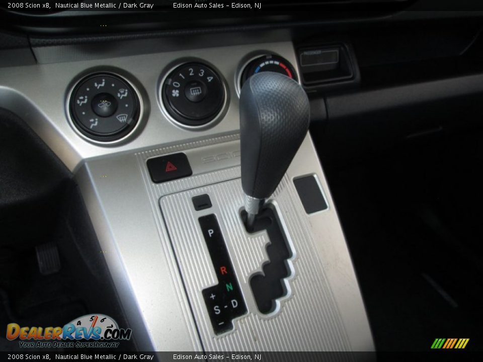 2008 Scion xB  Shifter Photo #20