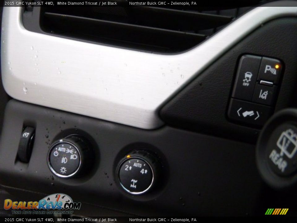 2015 GMC Yukon SLT 4WD White Diamond Tricoat / Jet Black Photo #16