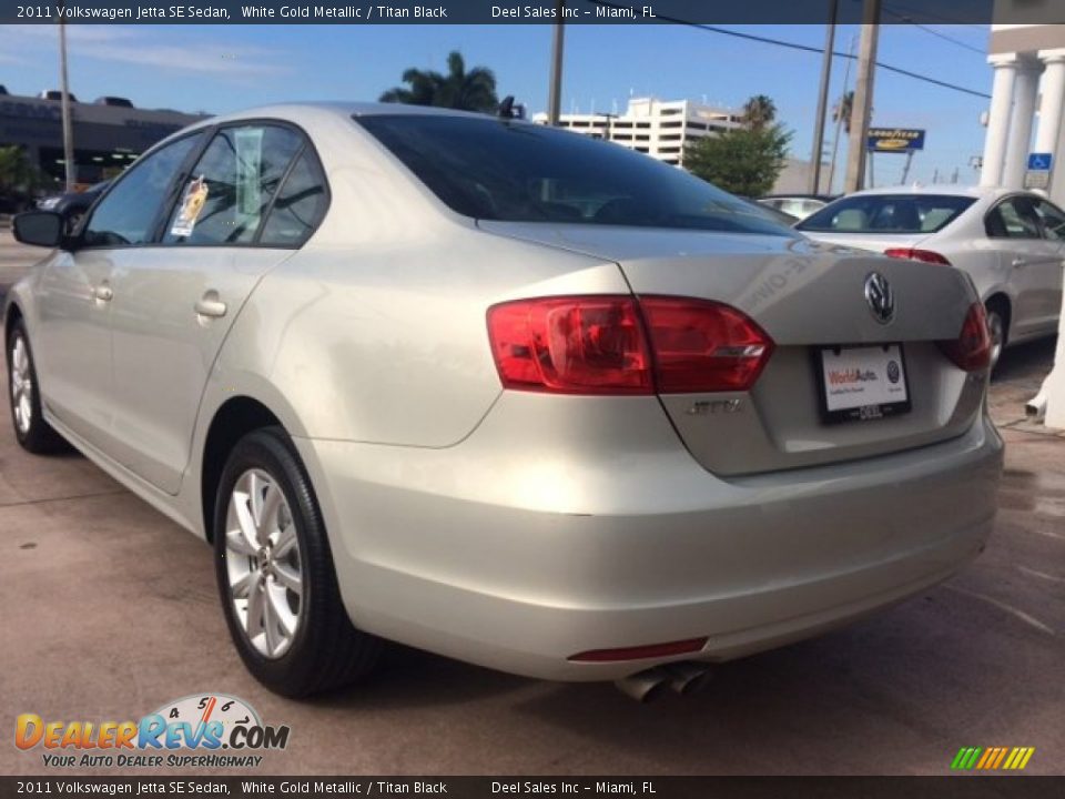 2011 Volkswagen Jetta SE Sedan White Gold Metallic / Titan Black Photo #3