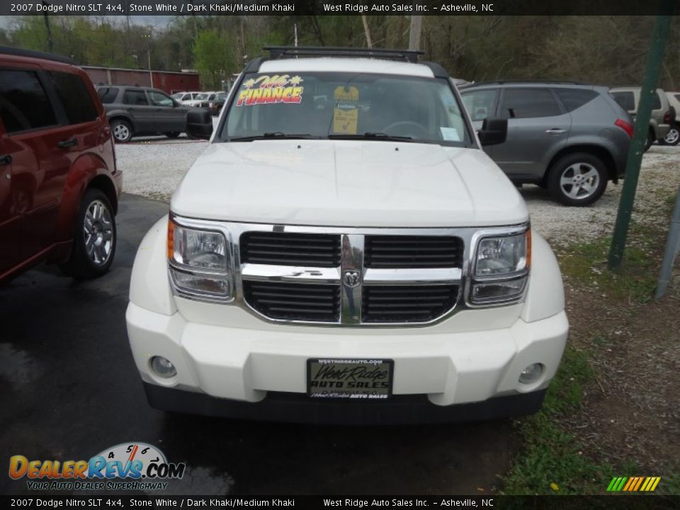 2007 Dodge Nitro SLT 4x4 Stone White / Dark Khaki/Medium Khaki Photo #2