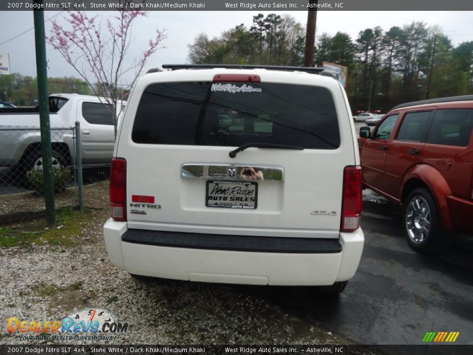 2007 Dodge Nitro SLT 4x4 Stone White / Dark Khaki/Medium Khaki Photo #5