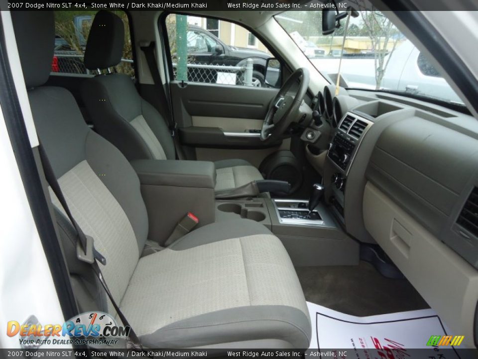 2007 Dodge Nitro SLT 4x4 Stone White / Dark Khaki/Medium Khaki Photo #23