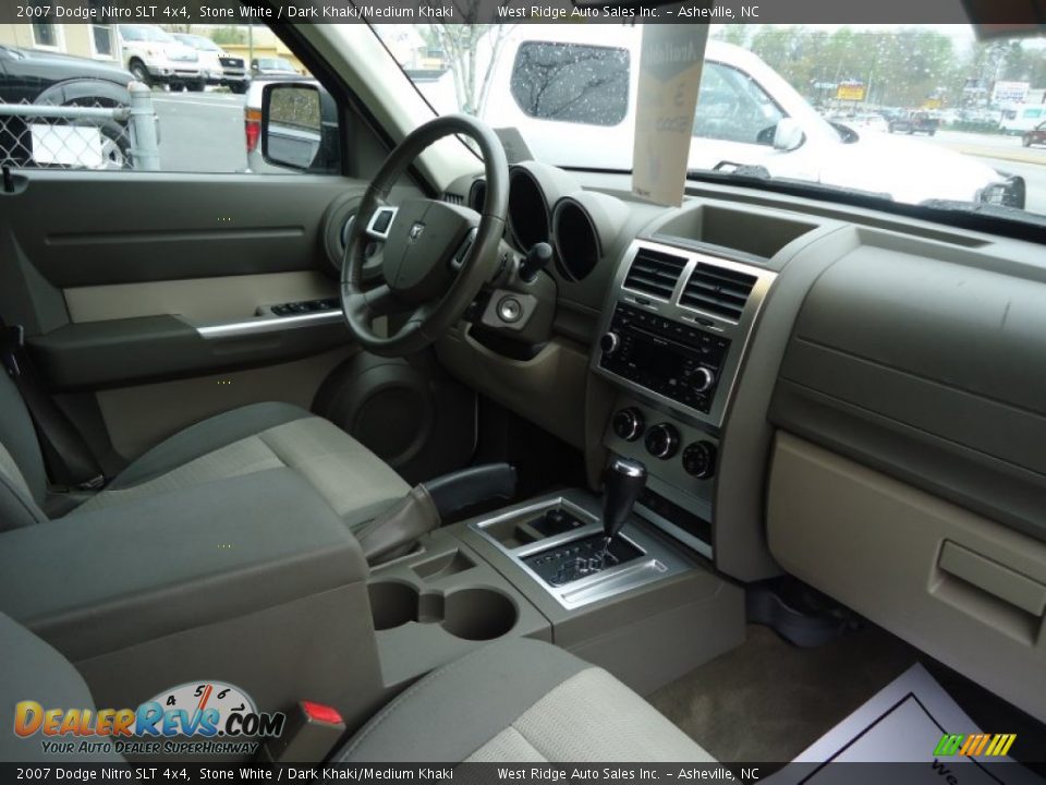 2007 Dodge Nitro SLT 4x4 Stone White / Dark Khaki/Medium Khaki Photo #24