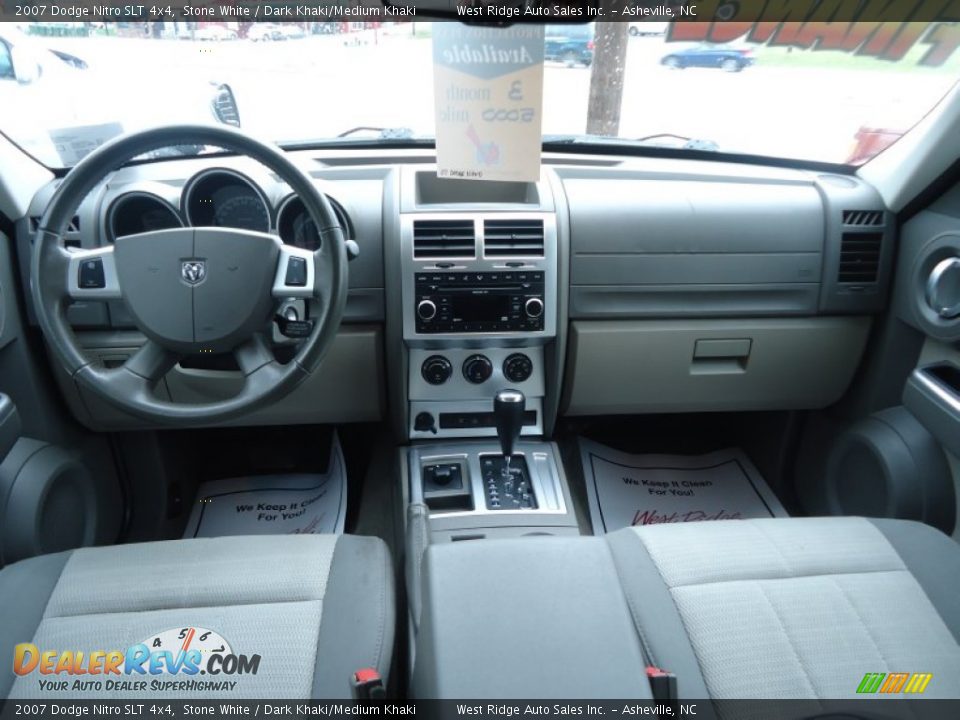 2007 Dodge Nitro SLT 4x4 Stone White / Dark Khaki/Medium Khaki Photo #25