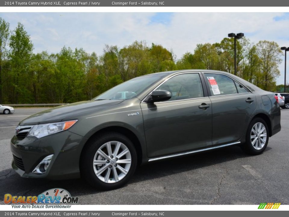 2014 Toyota Camry Hybrid XLE Cypress Pearl / Ivory Photo #3