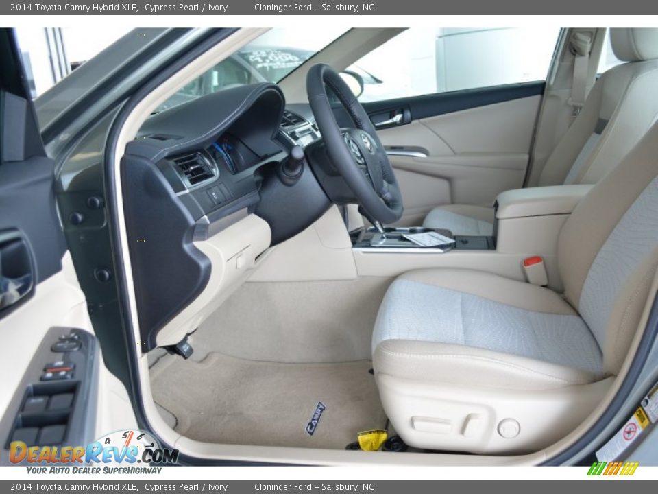 2014 Toyota Camry Hybrid XLE Cypress Pearl / Ivory Photo #6