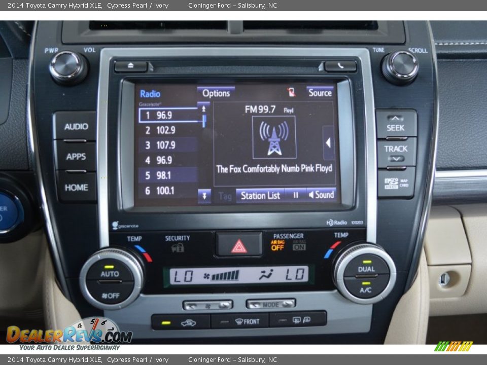 2014 Toyota Camry Hybrid XLE Cypress Pearl / Ivory Photo #12