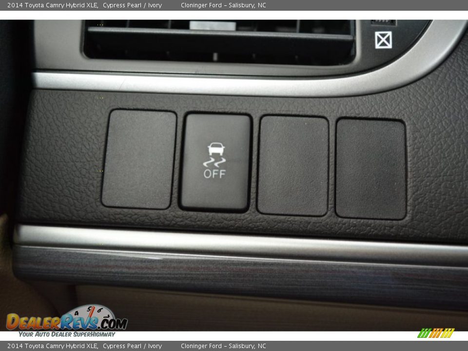 2014 Toyota Camry Hybrid XLE Cypress Pearl / Ivory Photo #25