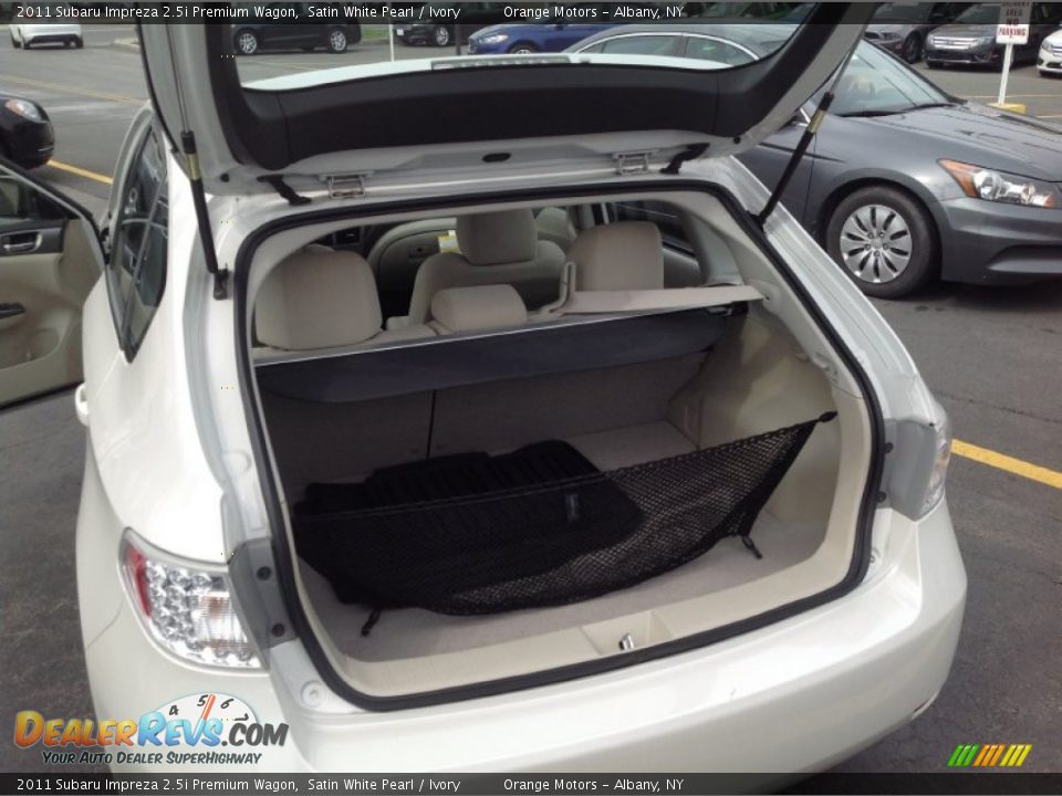 2011 Subaru Impreza 2.5i Premium Wagon Satin White Pearl / Ivory Photo #12