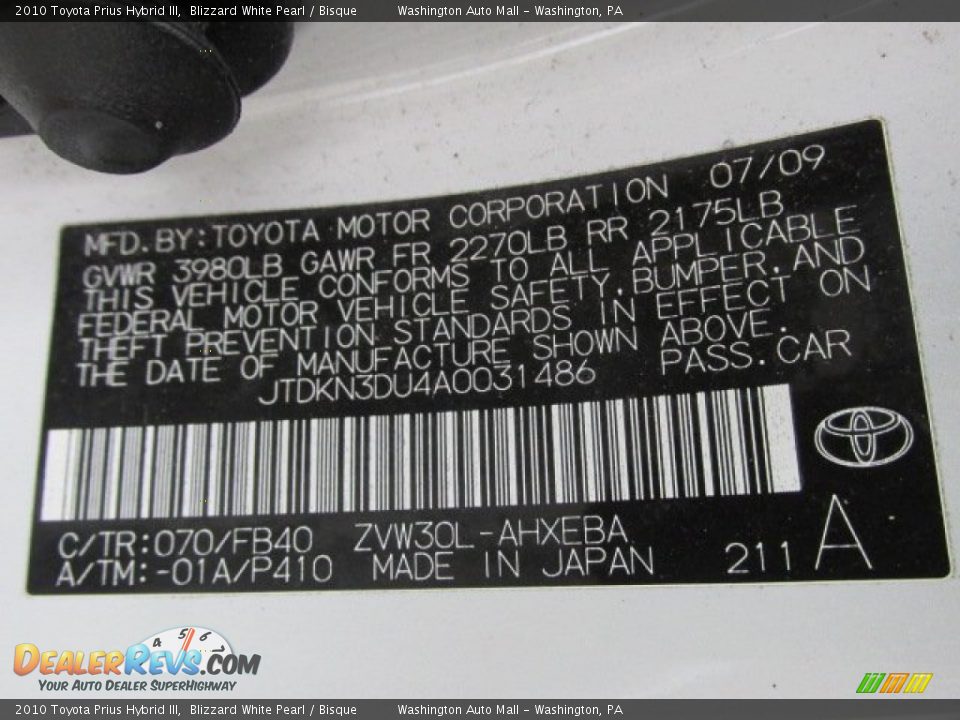 2010 Toyota Prius Hybrid III Blizzard White Pearl / Bisque Photo #18